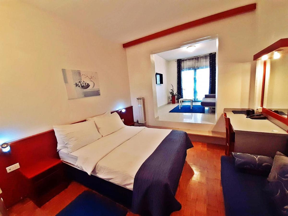 Rooms Vodisek - Depandansa Hotela Capris Capodistria Boutique Exterior foto